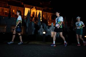 BIB: 070, 
                            <button type="button" onclick="openModal(22280381)" class="btn btn-primary btn-sm float-right btn-popup" data-toggle="modal" data-target=".modal-high-quality">
                        <i class="fas fa-shopping-cart"></i> Add to Cart
                    </button>
                                            <button type="button" onclick="isThisMe(22280381, true)" class="btn btn-success btn-sm float-right btn-popup btn-isme hidden" data-toggle="tooltip" data-placement="bottom" title="นี่คือรูปของคุณใช่ไหม คลิกที่นี่เพื่อเอาเข้าอัลบั้ม">
                        <i class="fas fa-plus"></i> Add to album
                    </button>
                    <button type="button" onclick="isThisMe(22280381, false)" class="btn btn-warning btn-sm float-right btn-popup btn-isnotme hidden">
                        <i class="fas fa-ban"></i> Remove from album
                    </button>